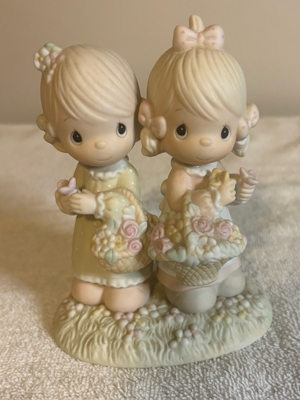 VTG Retired 1985 Precious Moments "To My Forever Friend" Figurine # 10072